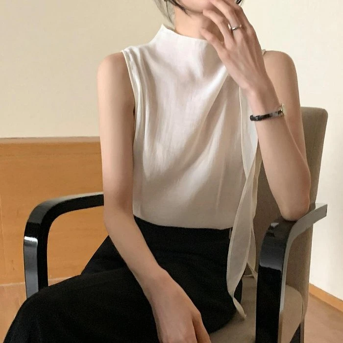 正韓  女人味柔和繫帶緞帶 無袖背心上衣 宴會【W76232】 