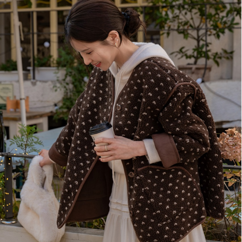 正韓  可愛圓點毛絨寬鬆圓領外套【k62345】