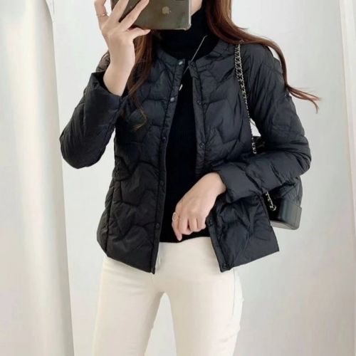 正韓 保暖質感可收納 微腰身絎縫輕量鴨絨外套 【B323276】韓國代購