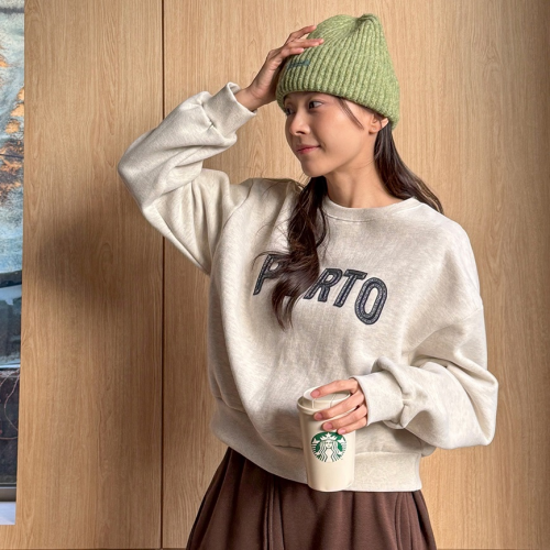 正韓 半短刺繡字母斜紋抓絨 刷毛T上衣保暖【B72326】