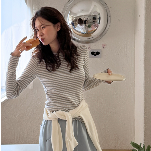 正韓 條紋捲邊小鏤空棉T上衣【C74408】