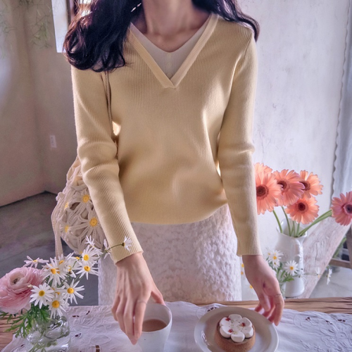 正韓  春色亮眼假兩件V領彈性上衣【A74223】