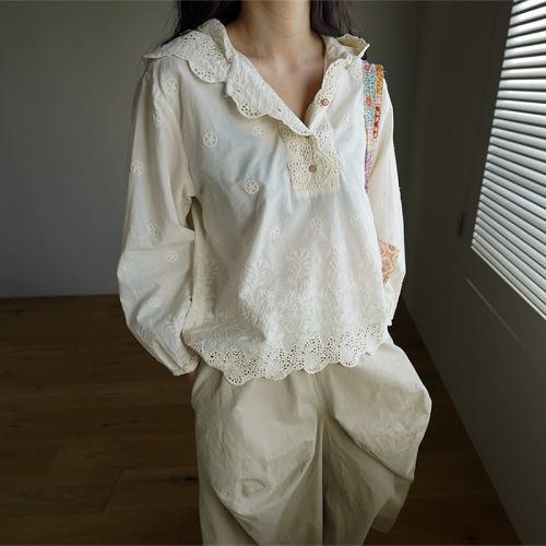 正韓 寬鬆版連帽蕾絲波浪下擺 上衣【C74351】韓國代購