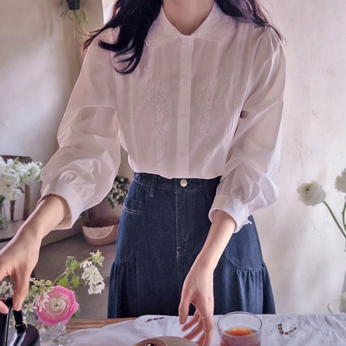 正韓 波浪刺繡花領高品質柔軟襯衫【A75207】