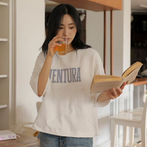 正韓 下擺微開岔字母印花T 七分袖上衣【E75210】韓國代購