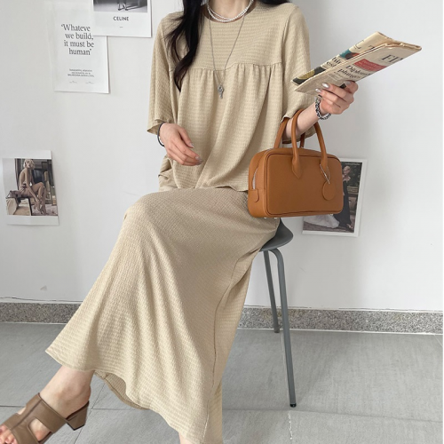 正韓 一套~涼爽飄逸 傘版裙擺上衣+長裙 套裝【A75253】