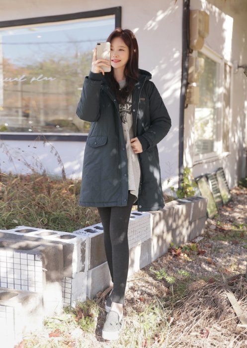正韓 推薦!好看版型 皮標保暖連帽長版 3盎司鋪棉外套【CB2207】